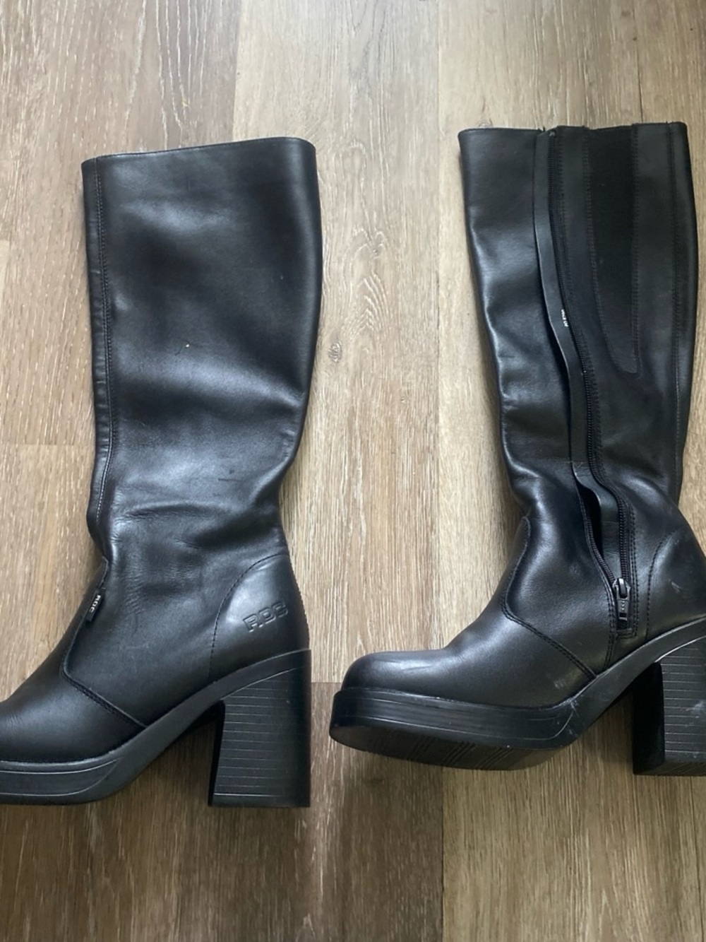 Women's Black Leather Mid-Calf Heeled Boots